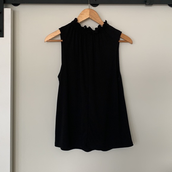 Zara black ruffled tank top - Picture 2 of 3